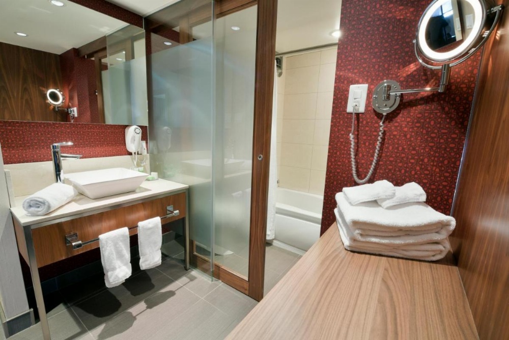 Room image 2