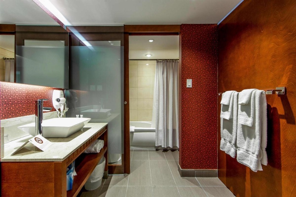 Room image 3