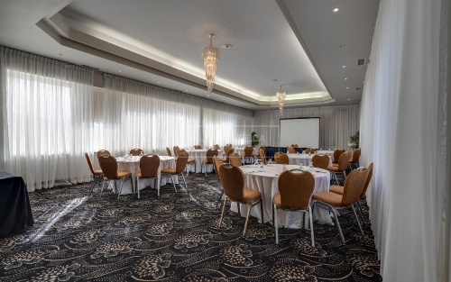 Hotel Universel Montreal image 7
